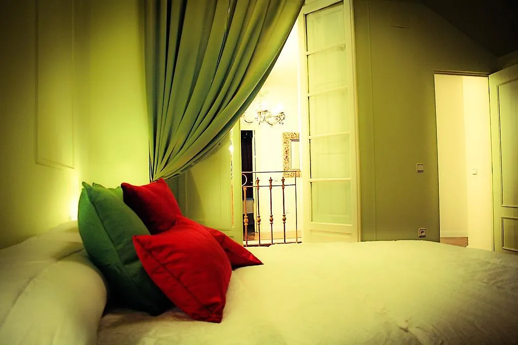 La Casa Azul B&B + Apartments Malaga