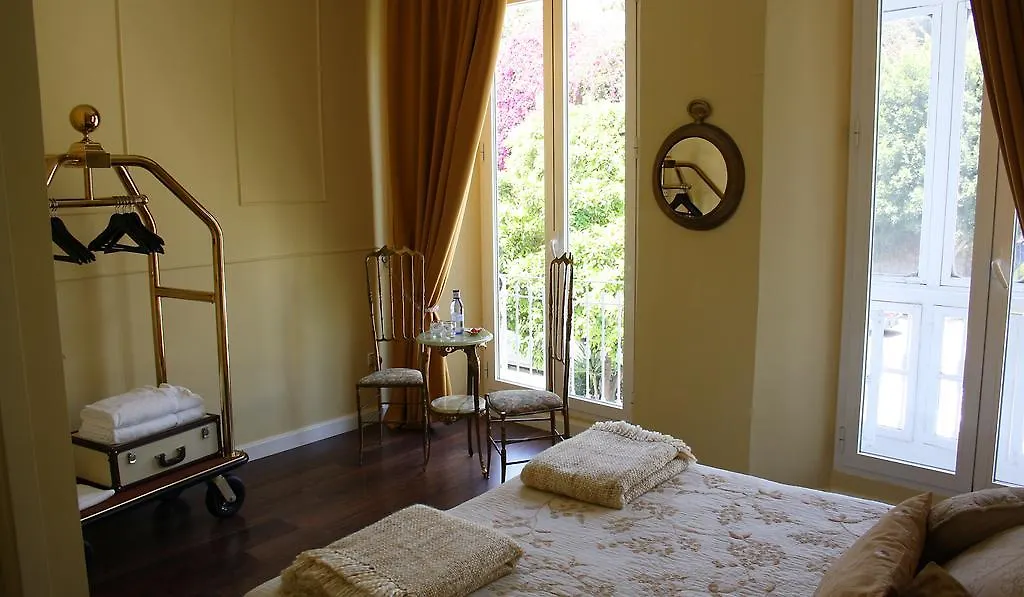 La Casa Azul B&B + Apartments Malaga