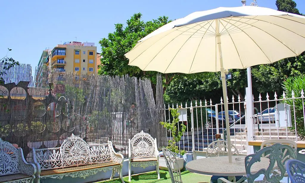 La Casa Azul B&B + Apartments Malaga Bed & Breakfast