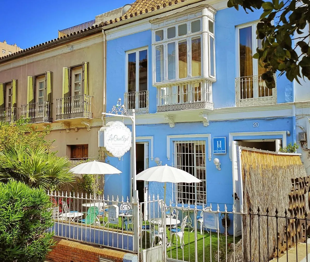 La Casa Azul B&B + Apartments location
